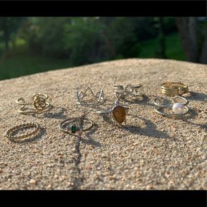 Chic and vintage rings!